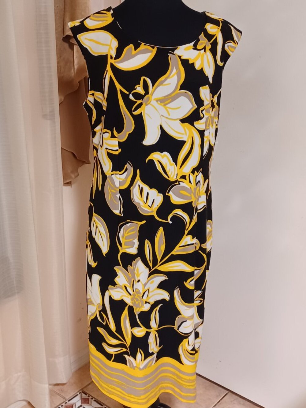 NWT Phase 7 Seven Yellow Black White Floral Dress Size 14 Full Zip OTP-388MN